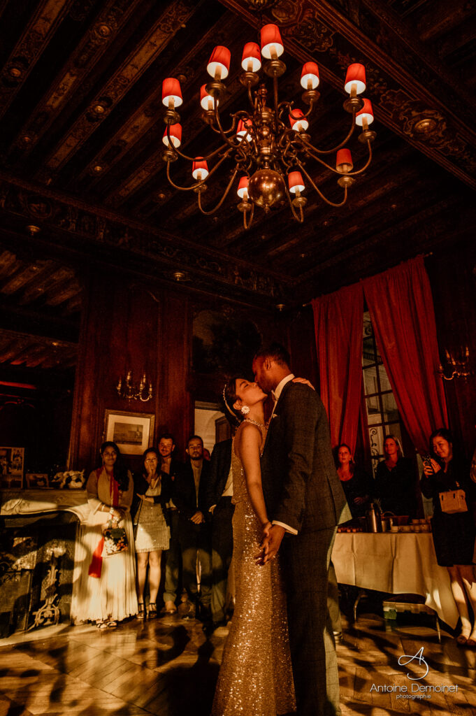 Organisation de mariages élégants, modernes et haut de gamme. Une approche sur-mesure, pensée comme une véritable édition personnalisée.